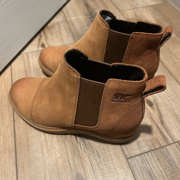 NWT SOREL Evie II Wedge Chelsea Boot/Brown - Picture 8 of 13